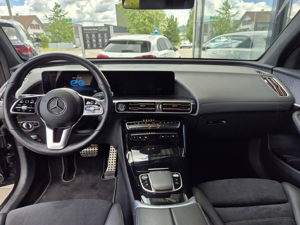 MERCEDES-BENZ EQC 400 4Matic AMG Line-image-5