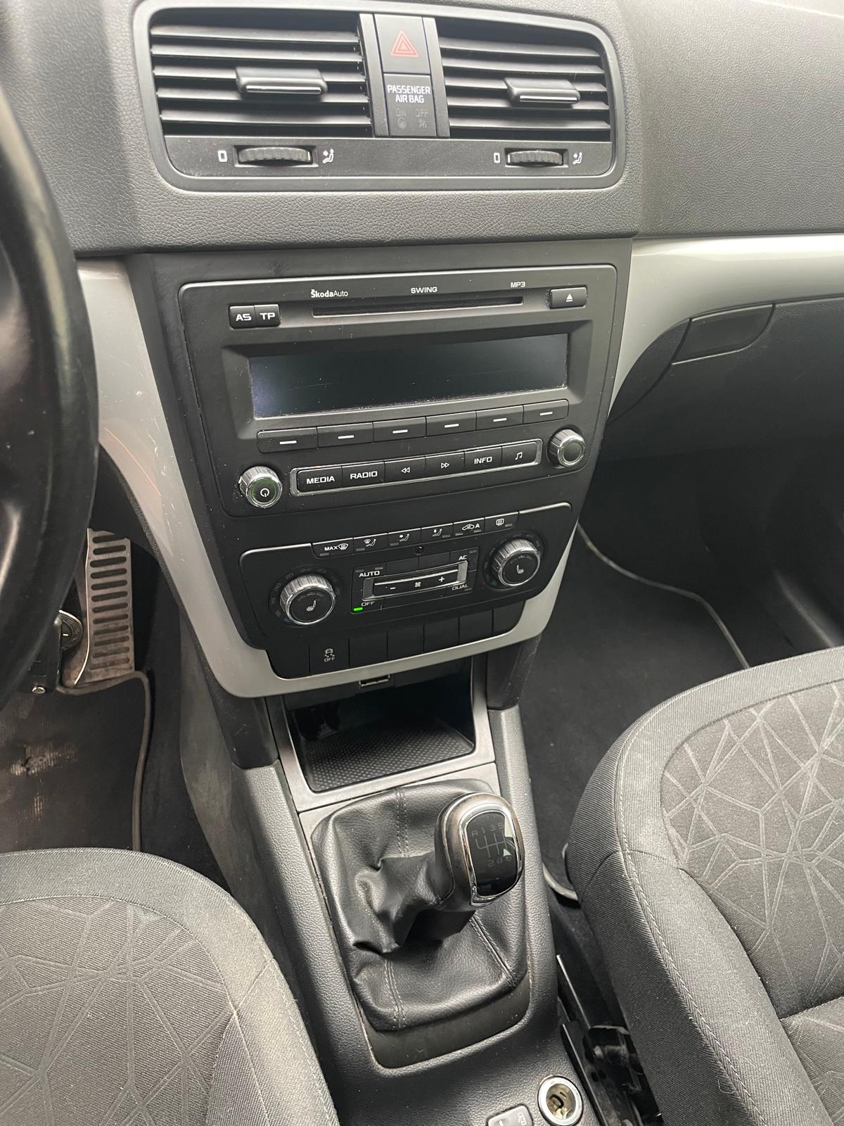 SKODA Yeti 1.4 TSI Ambition-image-4