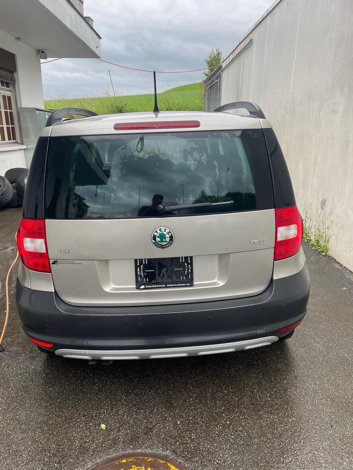 SKODA Yeti 1.4 TSI Ambition-image-7