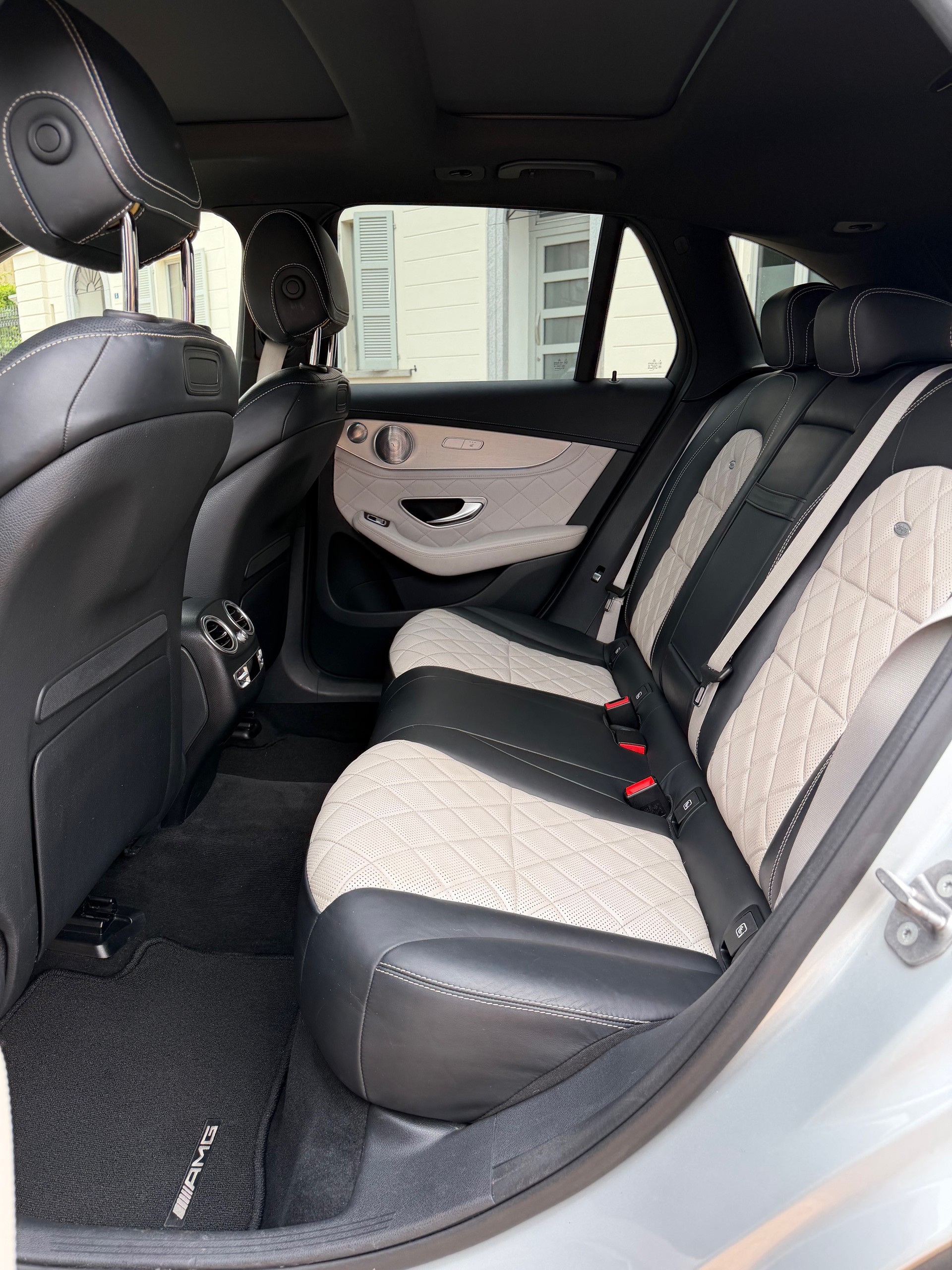 MERCEDES-BENZ GLC 43 AMG 4Matic 9G-Tronic-image-11