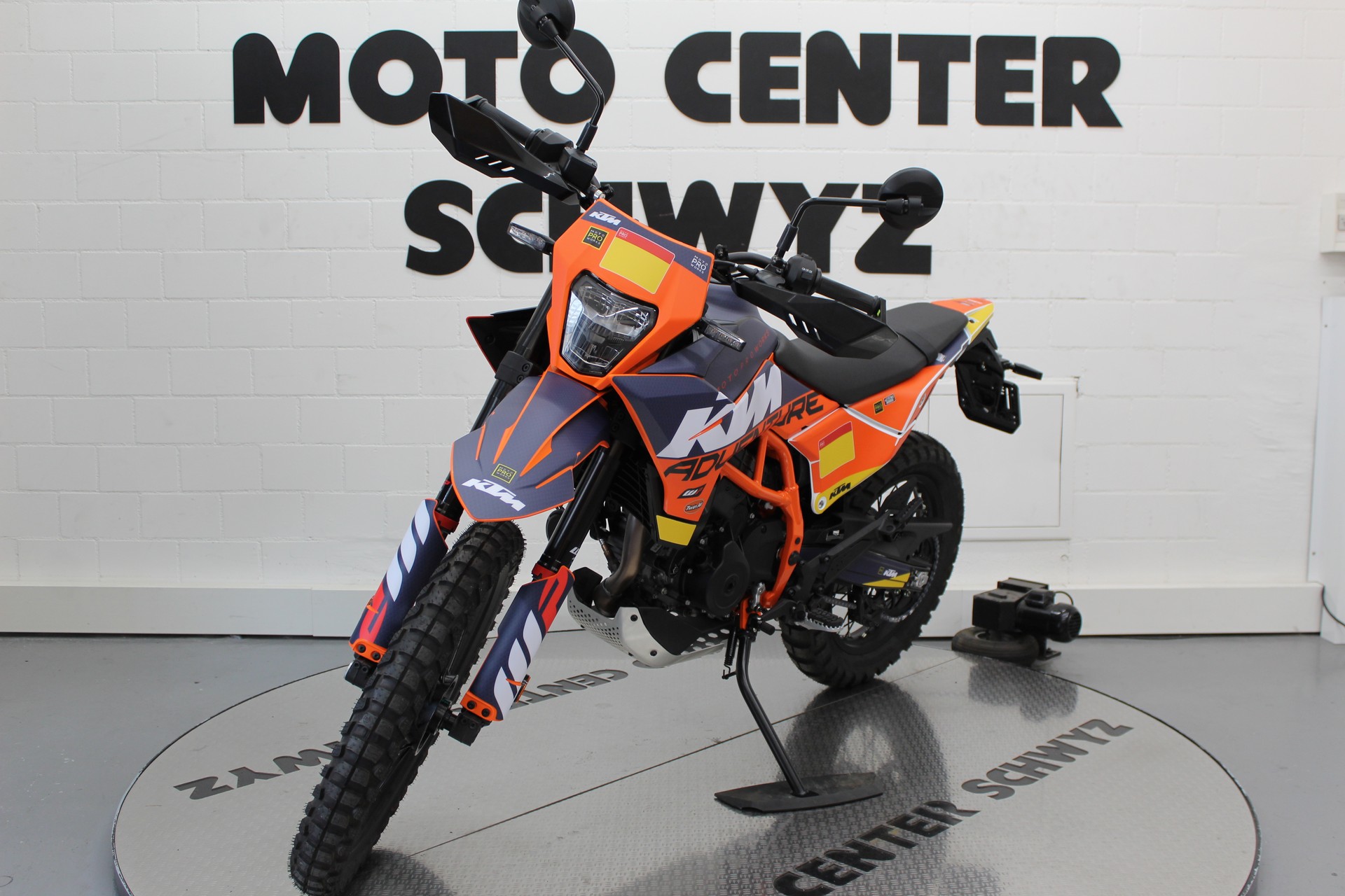 KTM 390 Enduro R-showroom-element-3