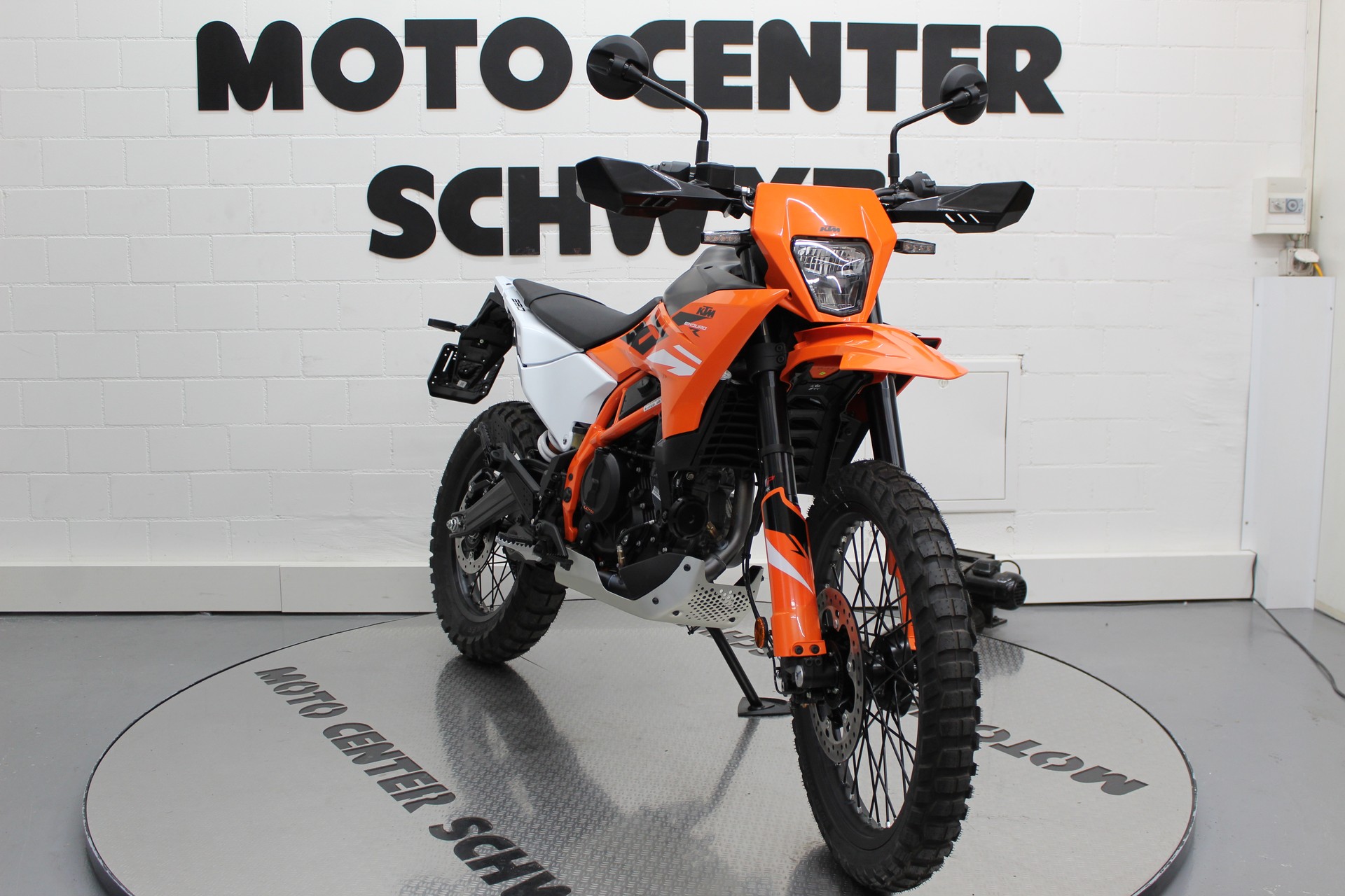 KTM 390 Enduro R-showroom-element-2