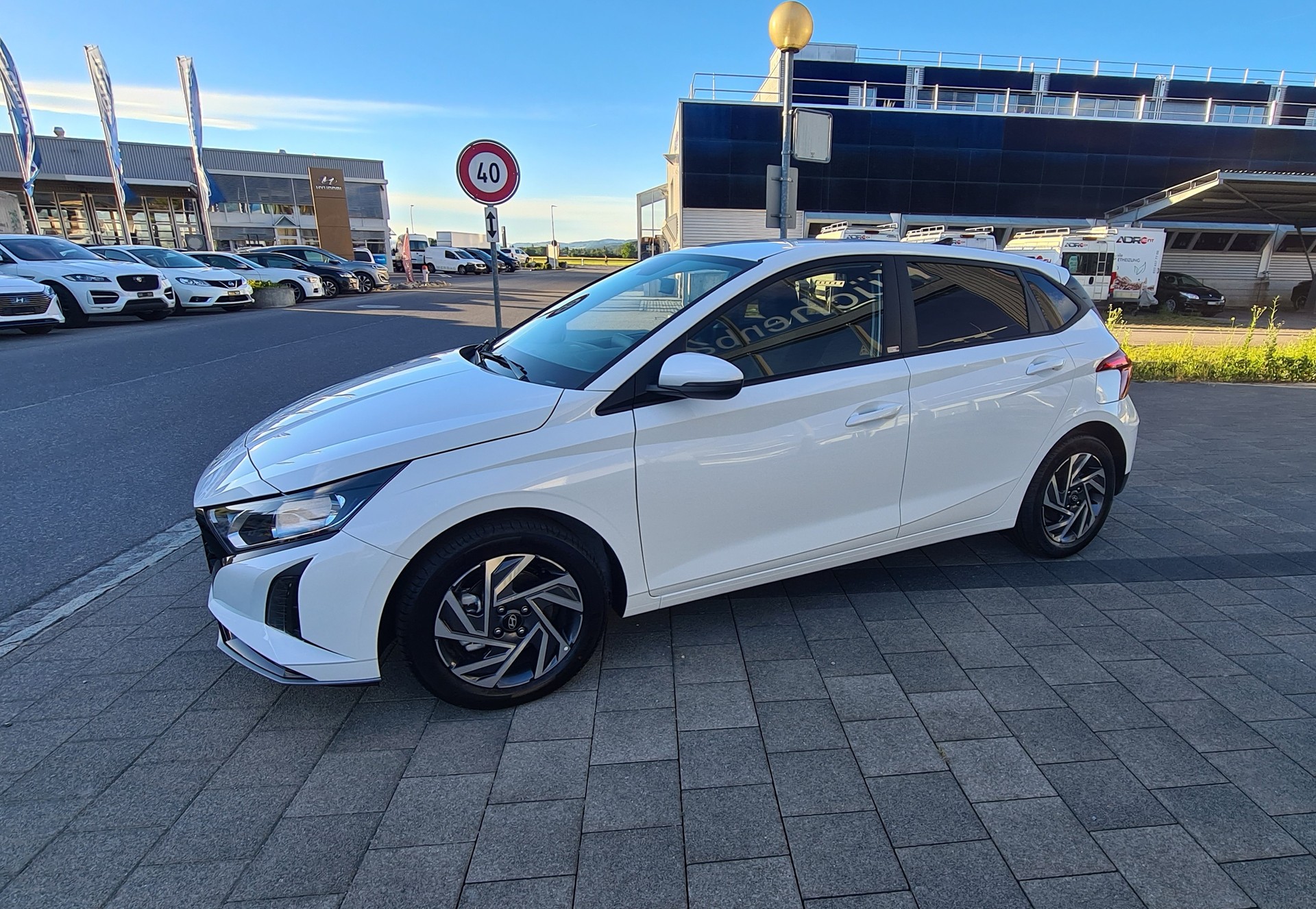 HYUNDAI i20 1.0 T-GDi Amplia DCT-image-8