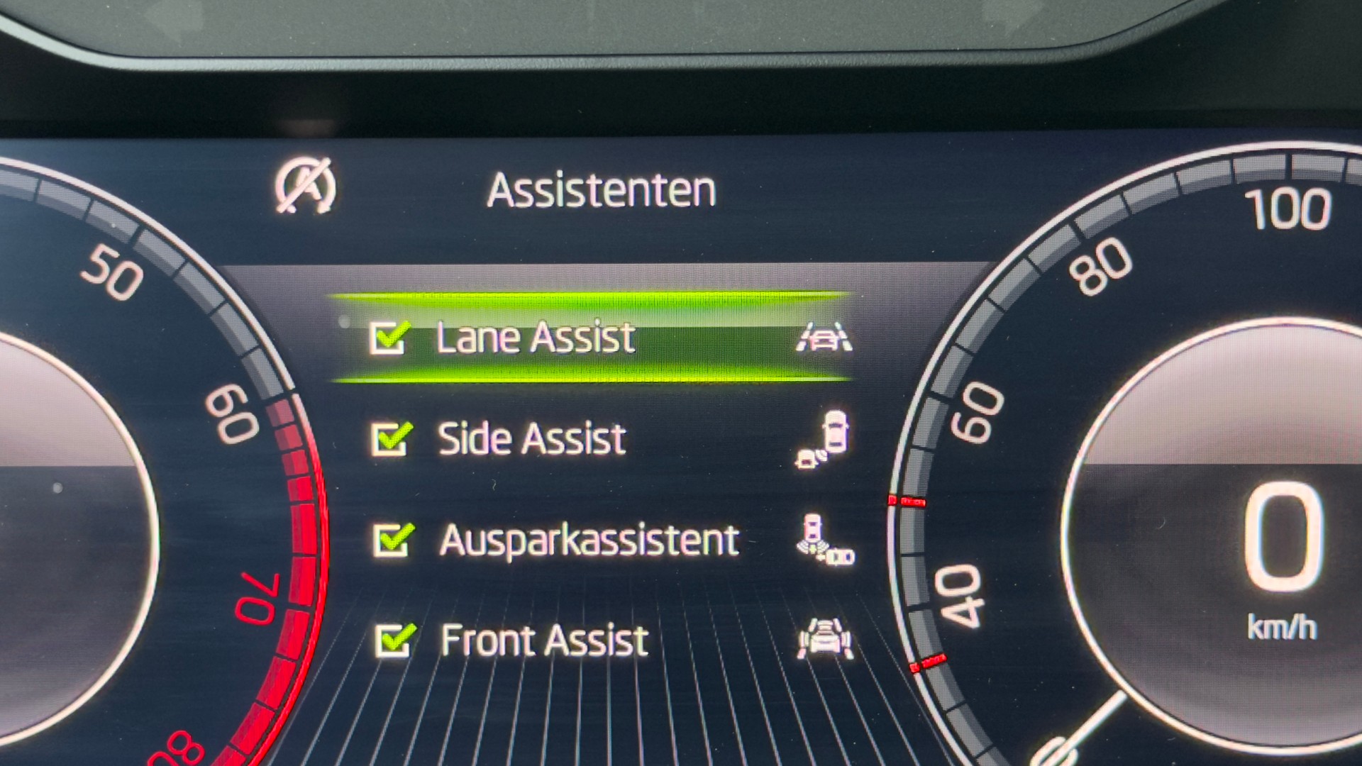 SKODA Kamiq 1.0 TSI Style DSG-image-9