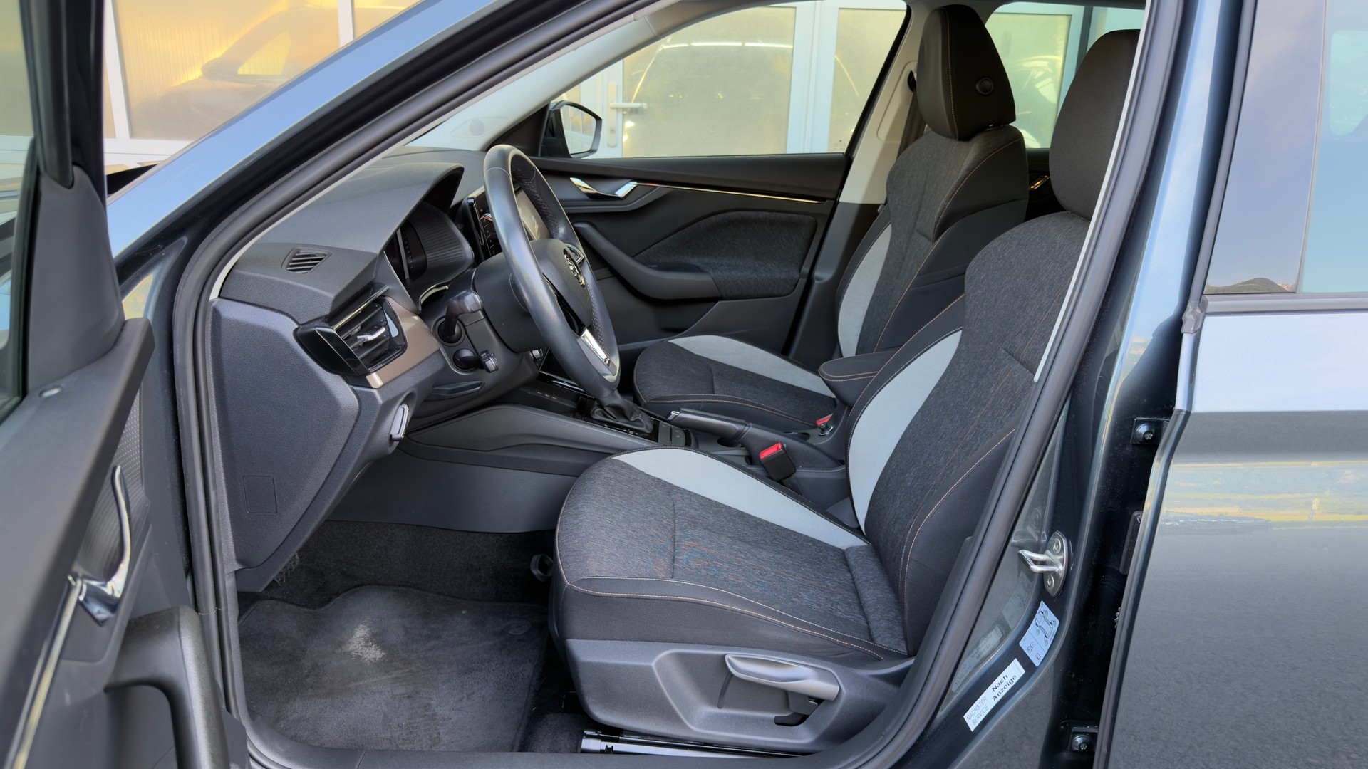 SKODA Kamiq 1.0 TSI Style DSG-image-8