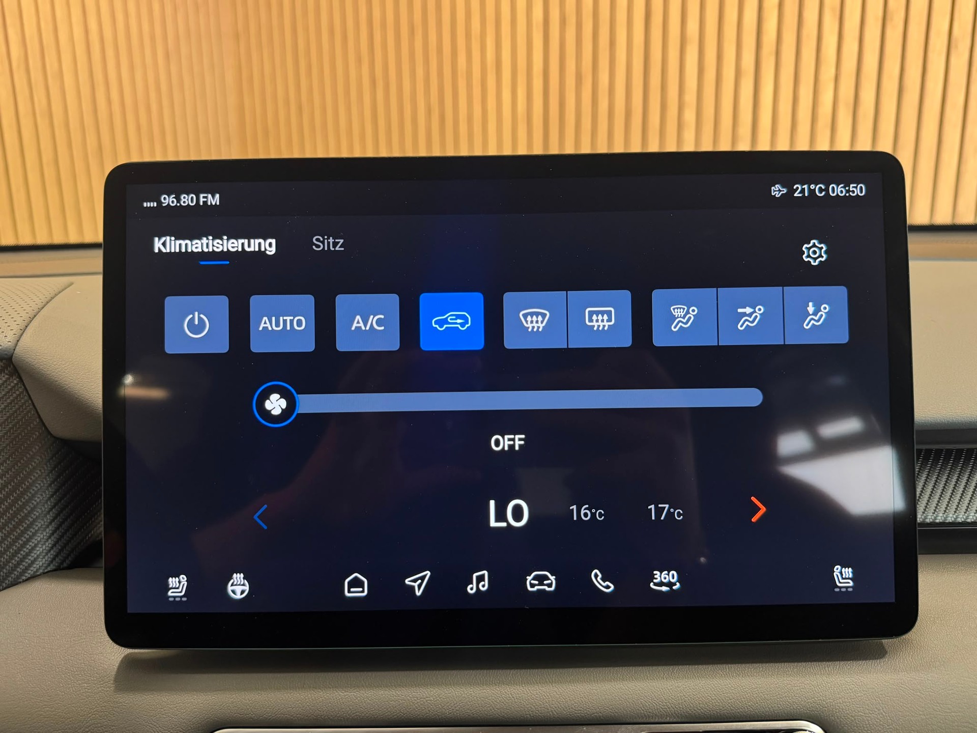MG S5 EV 64kWh Luxury-image-16