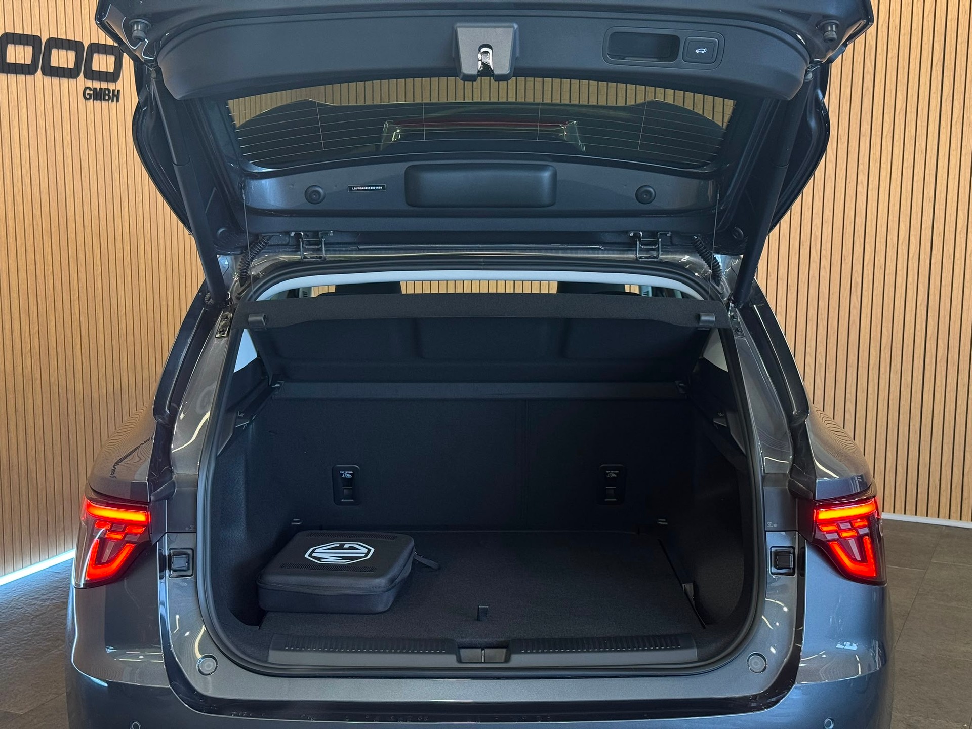 MG S5 EV 64kWh Luxury-image-7
