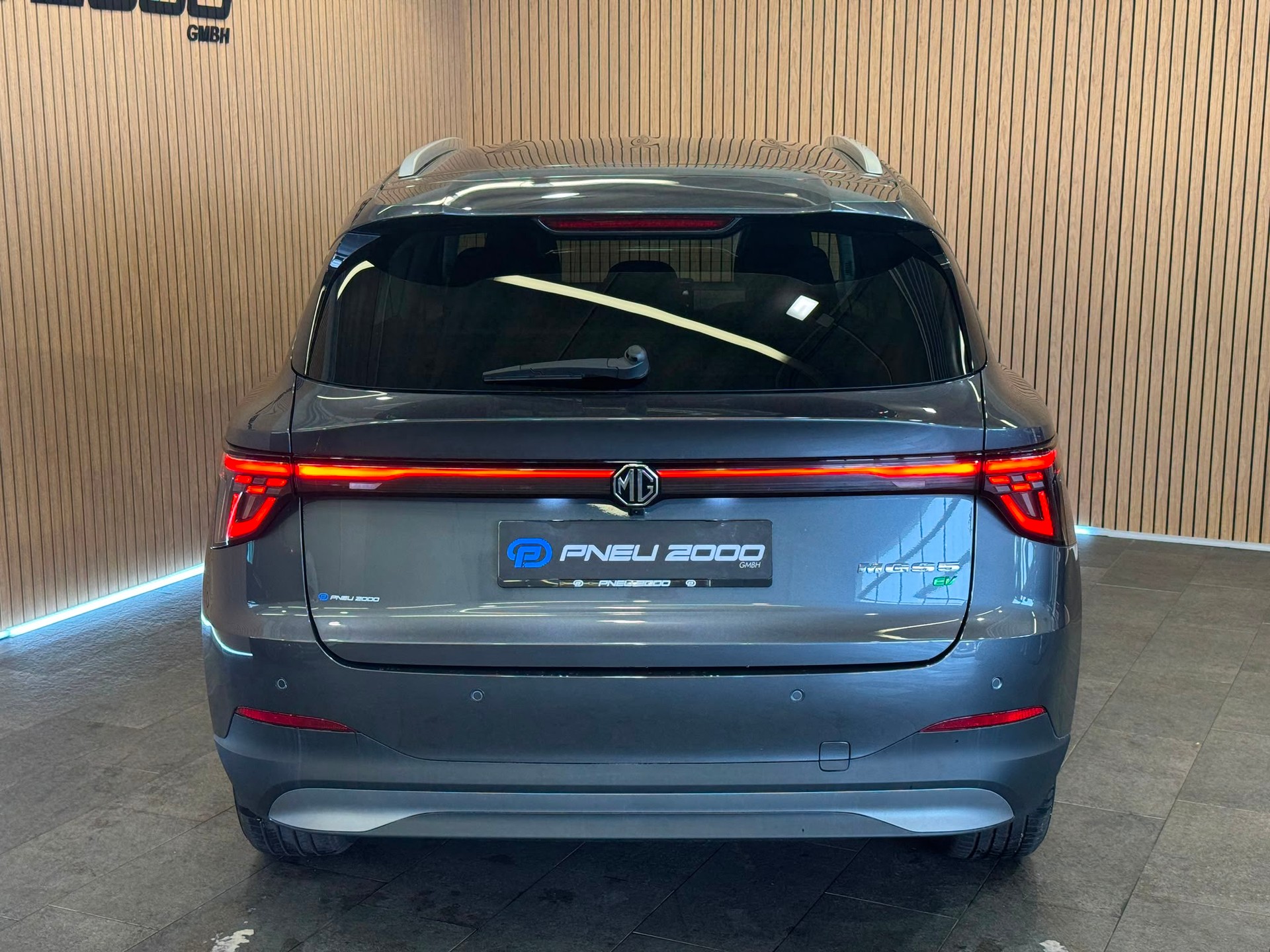 MG S5 EV 64kWh Luxury-image-6