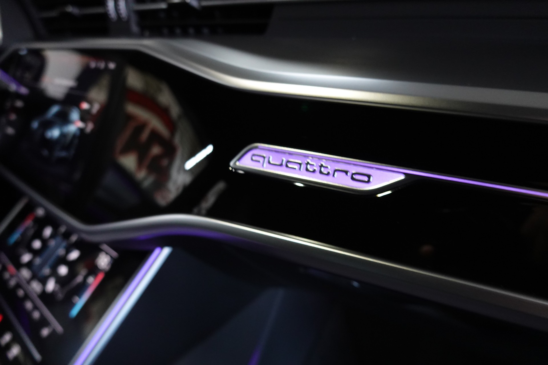 AUDI RS6 AVANT 4.0 TFSI V8 QUATTRO BLUE MET.-image-52