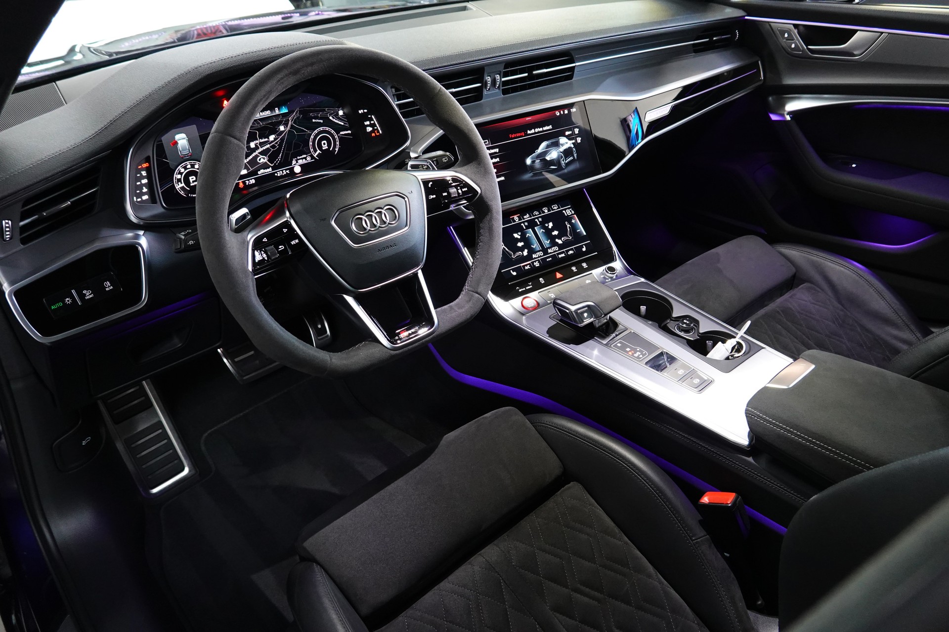 AUDI RS6 AVANT 4.0 TFSI V8 QUATTRO BLUE MET.-image-37