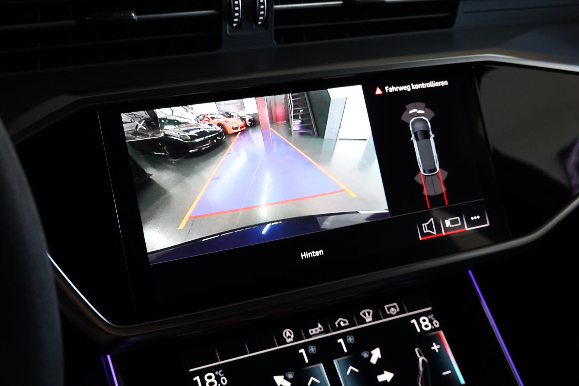 AUDI RS6 AVANT 4.0 TFSI V8 QUATTRO BLUE MET.-image-33
