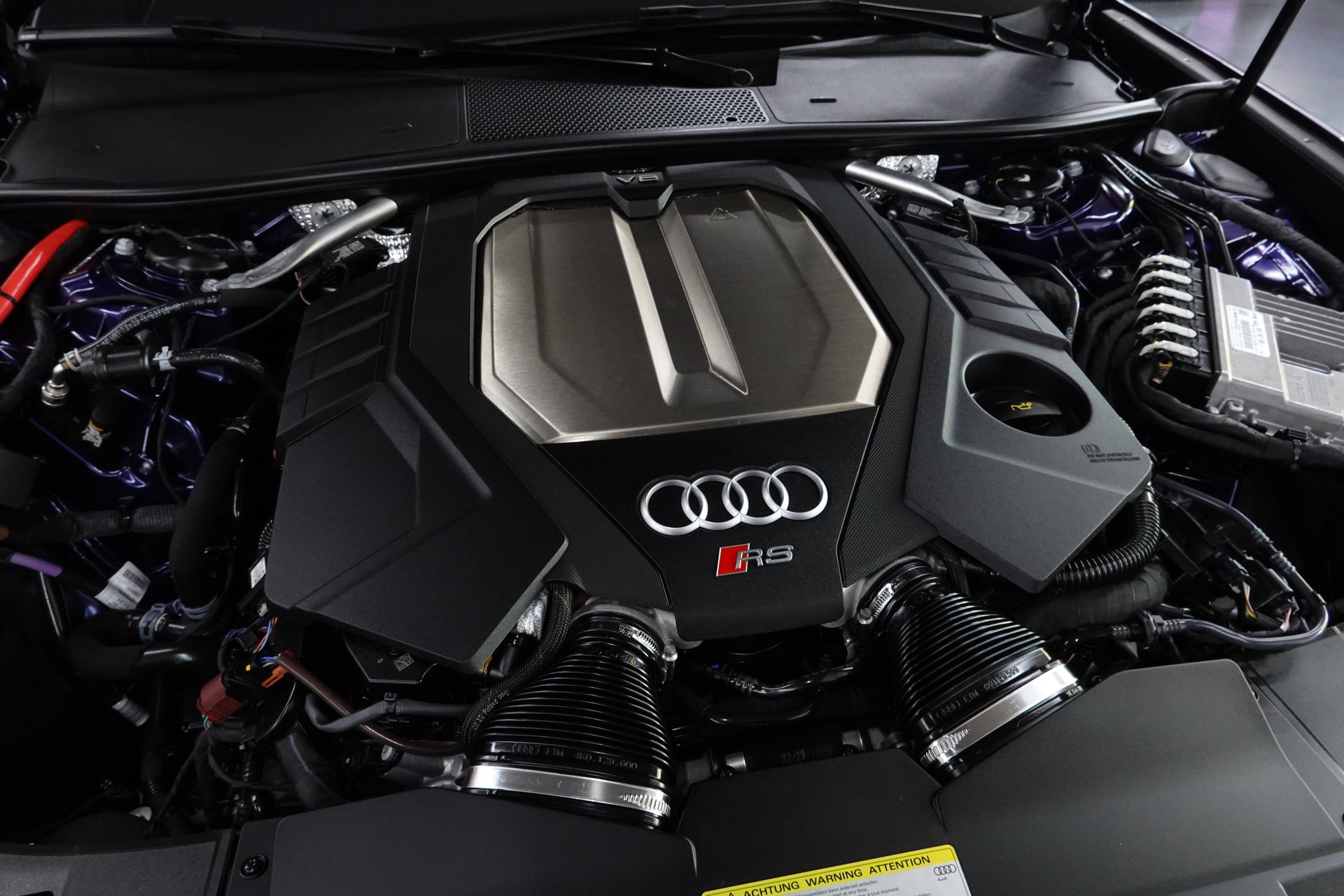 AUDI RS6 AVANT 4.0 TFSI V8 QUATTRO BLUE MET.-image-6