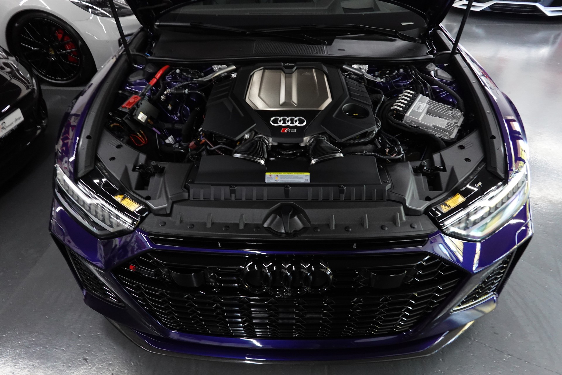 AUDI RS6 AVANT 4.0 TFSI V8 QUATTRO BLUE MET.-image-5