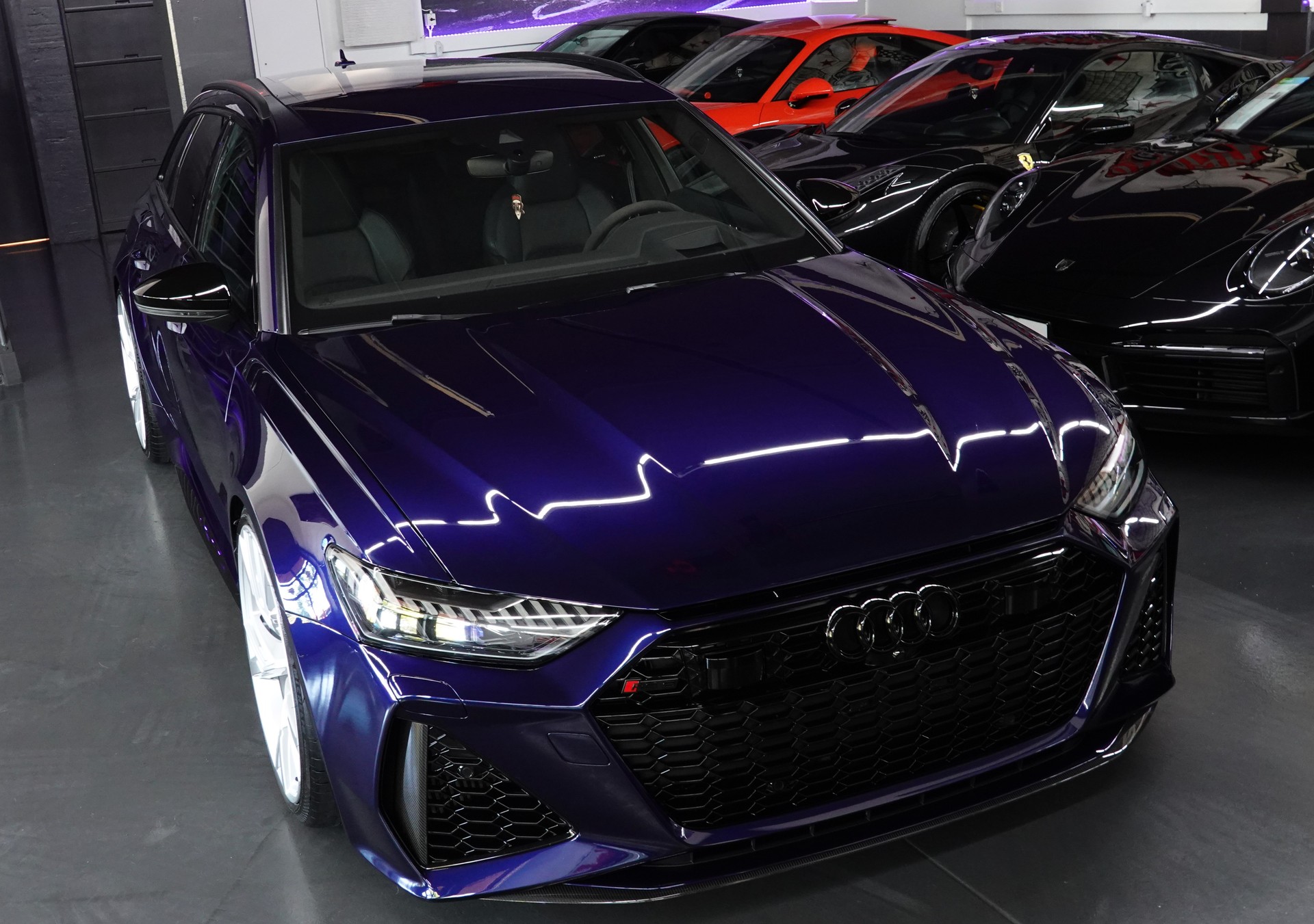 AUDI RS6 AVANT 4.0 TFSI V8 QUATTRO BLUE MET.-image-24