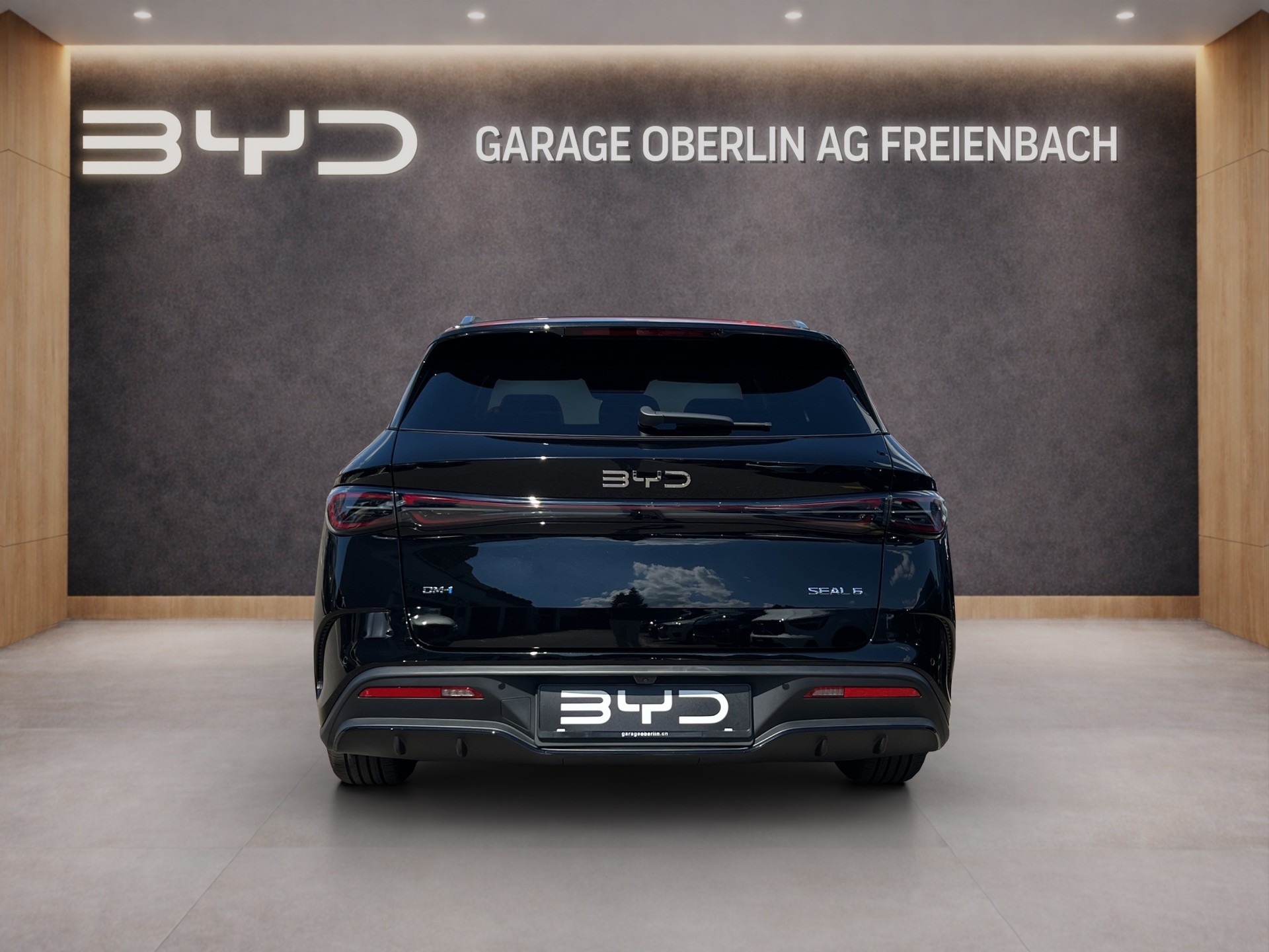 BYD Seal 6 DM-i Touring Comfort-showroom-element-3