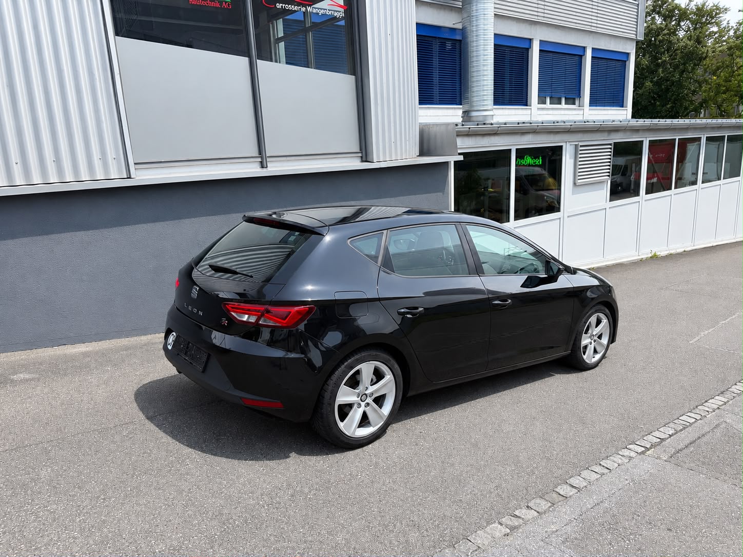 SEAT Leon 1.4 TSI FR-showroom-element-1