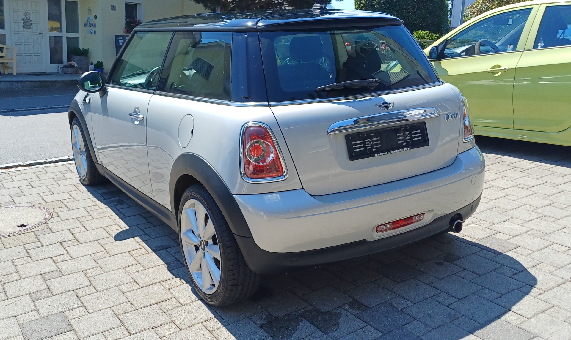 MINI Cooper-image-3