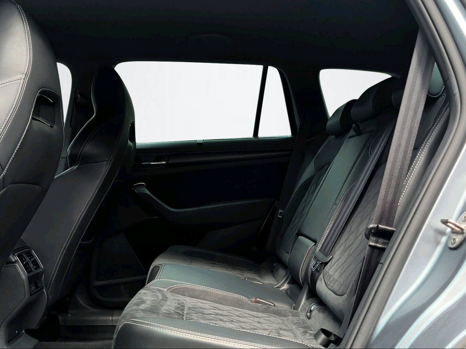 SKODA Kodiaq 2.0 TSI Sportline DSG-image-8