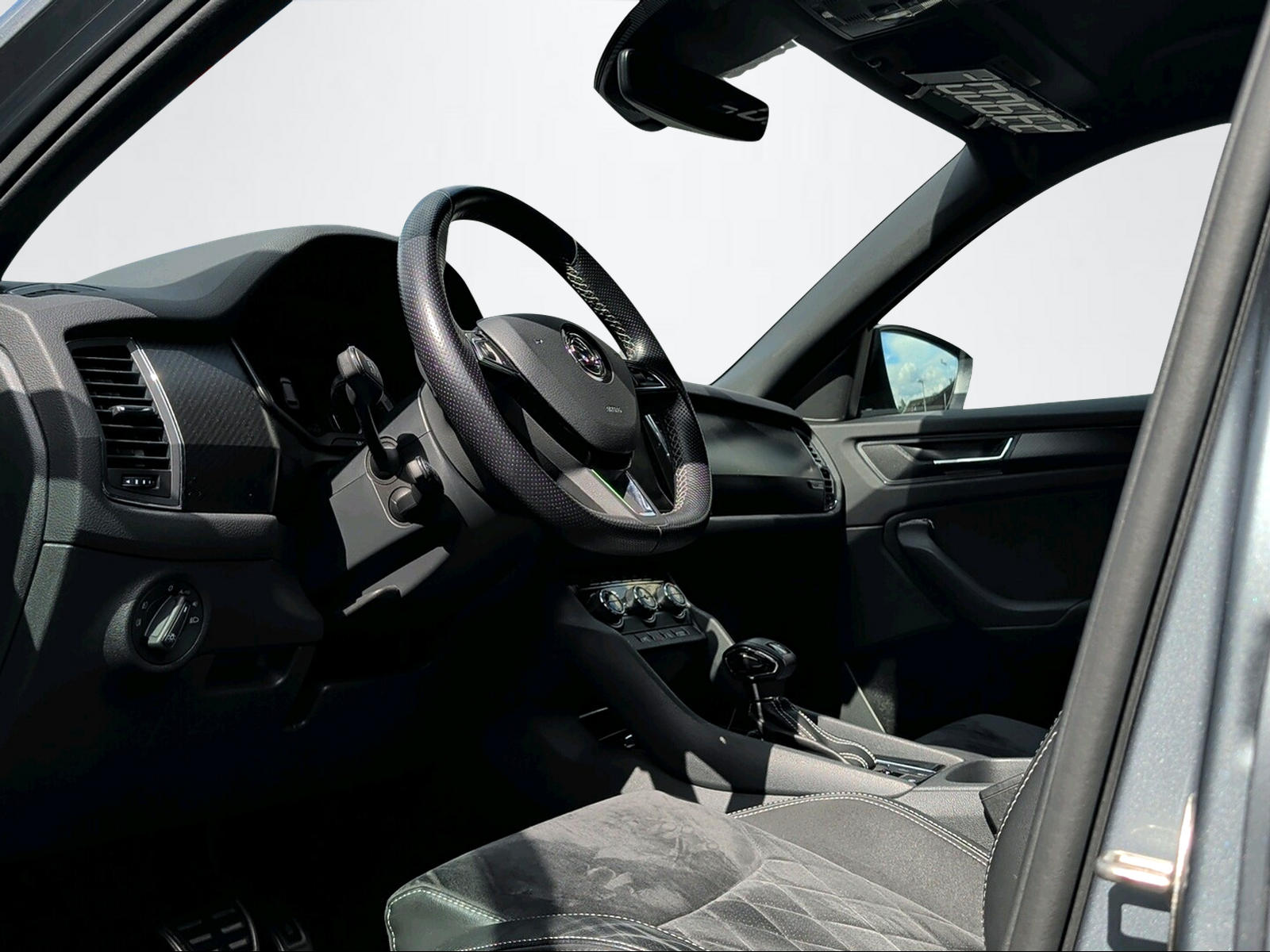 SKODA Kodiaq 2.0 TSI Sportline DSG-image-5