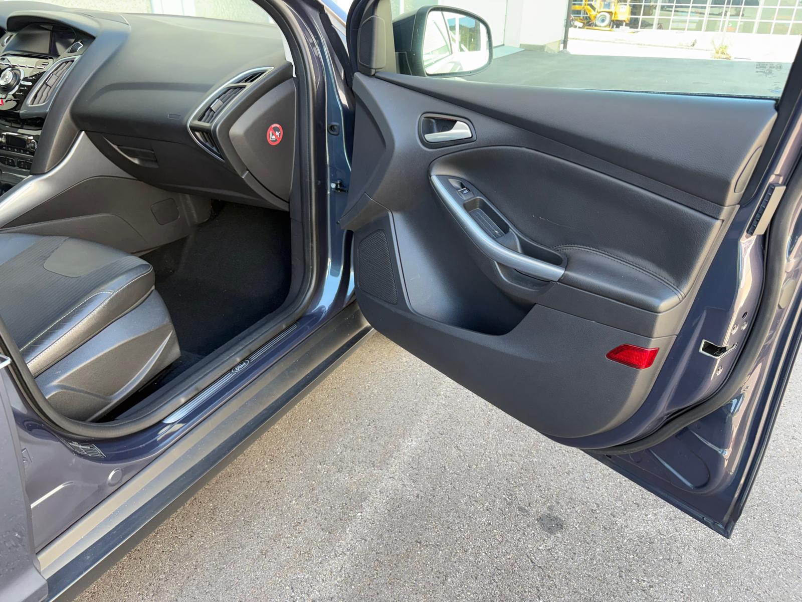 FORD Focus 1.6 SCTi Titanium MFK+SERVICE 07.2026-image-9