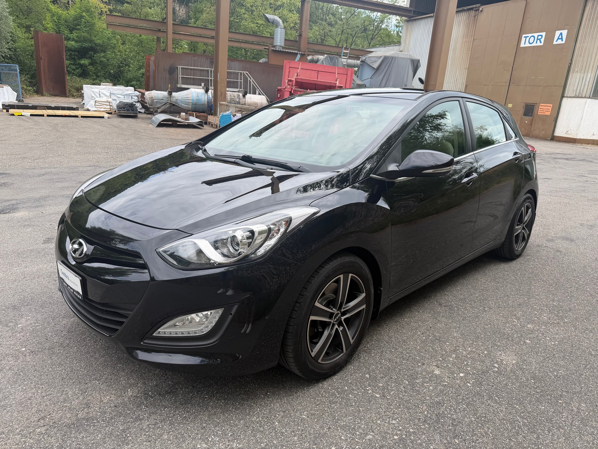 HYUNDAI i30 1.6 GDI Style Automatic-image-2