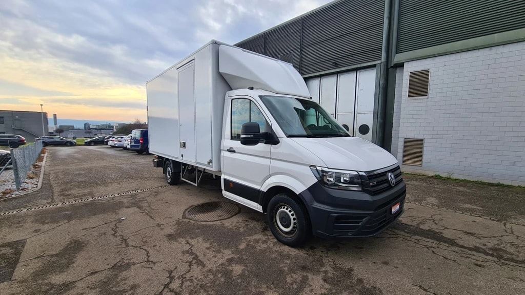 VW Crafter 35 2.0 TDI Entry L4 4Motion ** 3-Plätzer ** RF-Kamera ** Klimaanlage ** Mit Hebebühne ** Frisch Ab MFK ** Nutz-640kg **