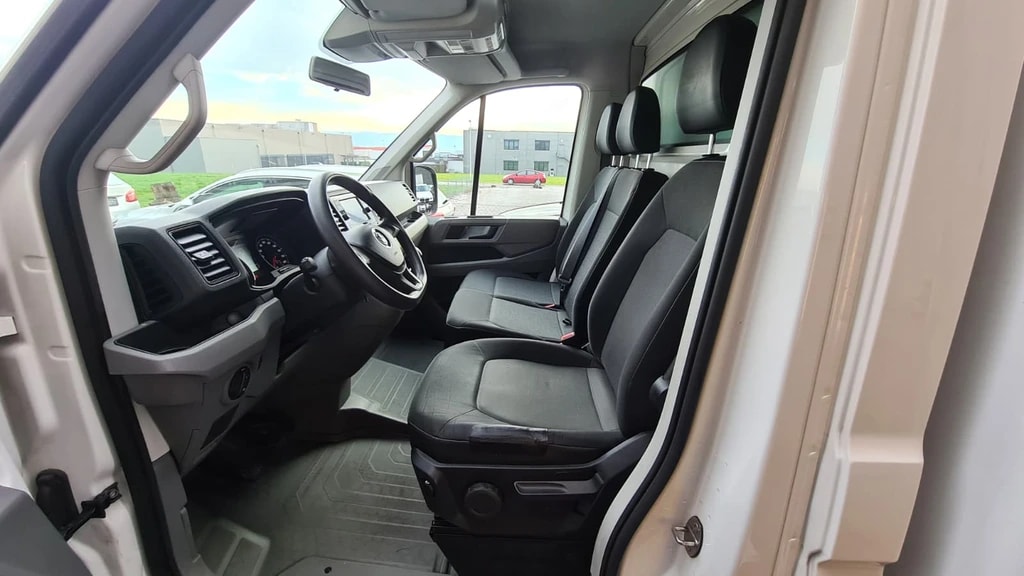 VW Crafter 35 2.0 TDI Entry L4 4Motion ** 3-Plätzer ** RF-Kamera ** Klimaanlage ** Mit Hebebühne ** Frisch Ab MFK ** Nutz-640kg **-image-11