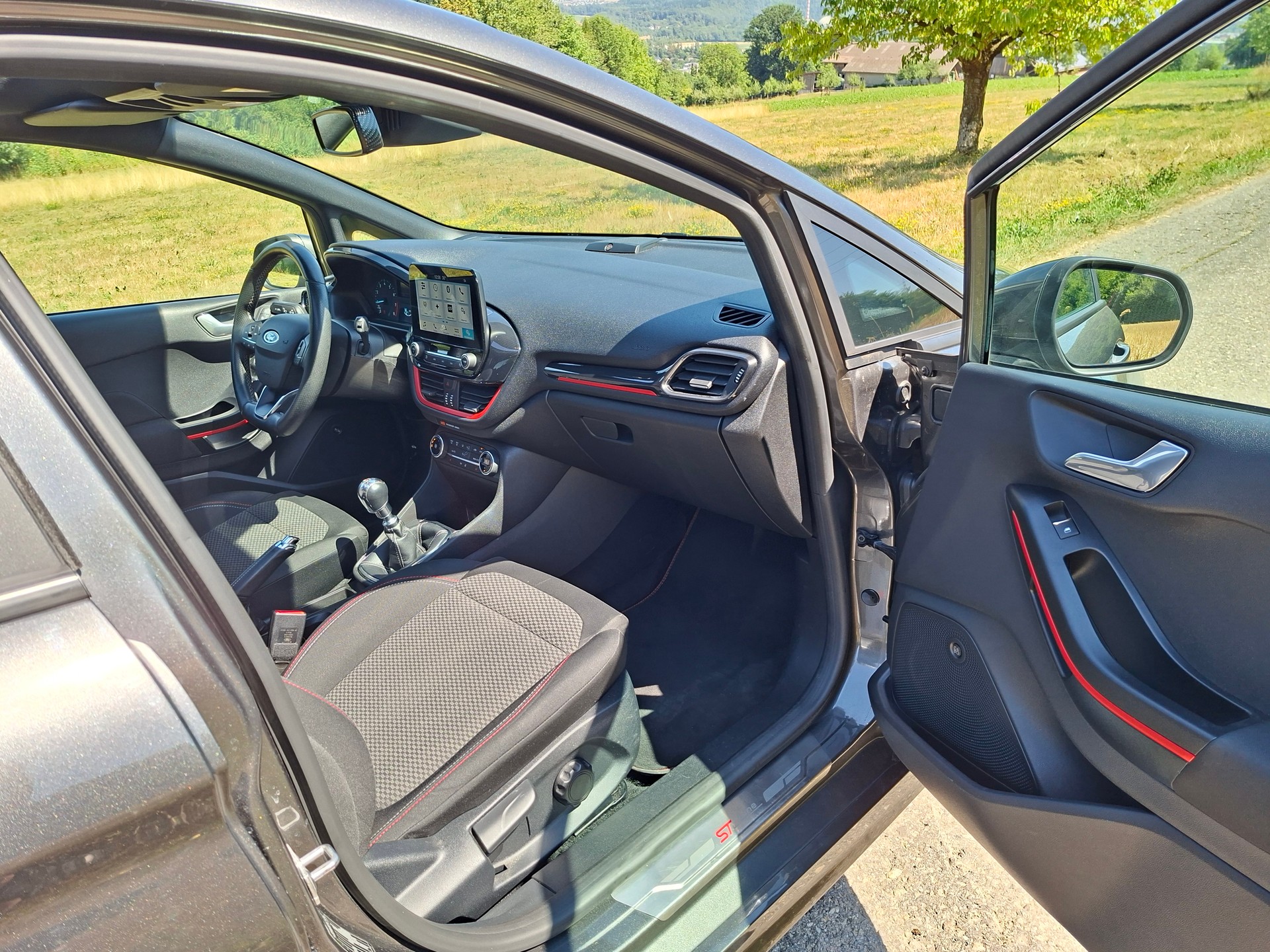 FORD Fiesta 1.0 SCTi ST Line-image-14