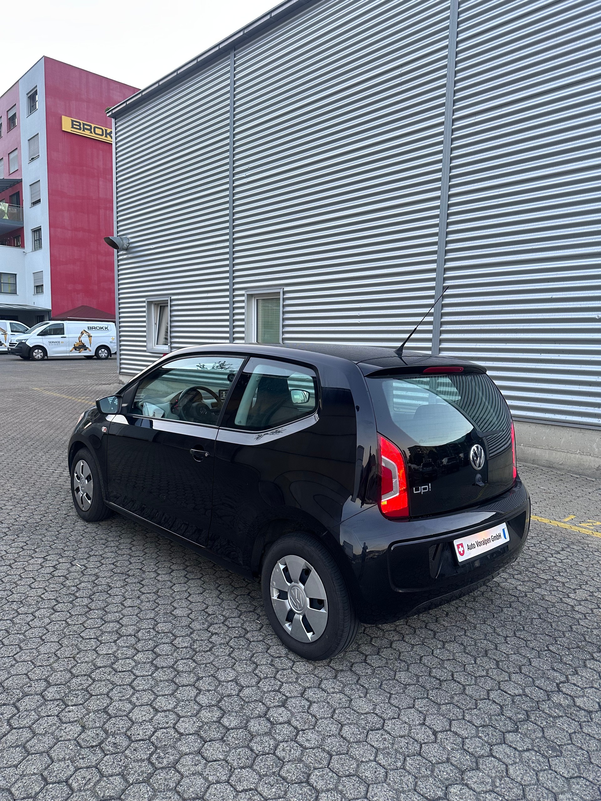 VW Up 1.0 move up, Navigation, Bluetooth, 8 Fach Komplett Räder, Frisch ab MFK 14.4.2026-image-7