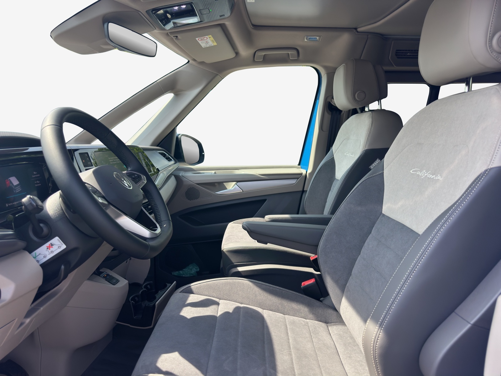 VW California 2.0 TDI Beach Tour-image-7