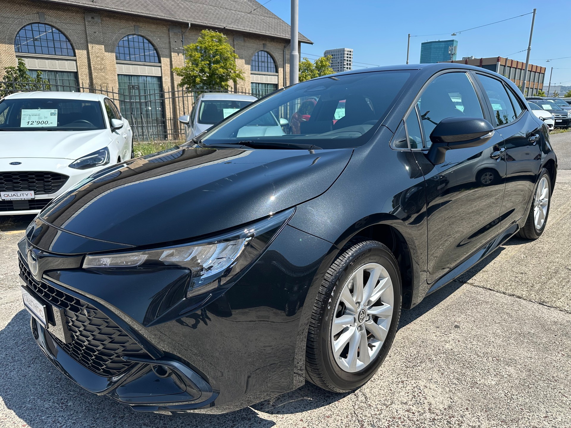 TOYOTA Corolla 1.8 HSD Trend e-CVT * 140 PS * 10Jahre oder 180000 KM Garantie *