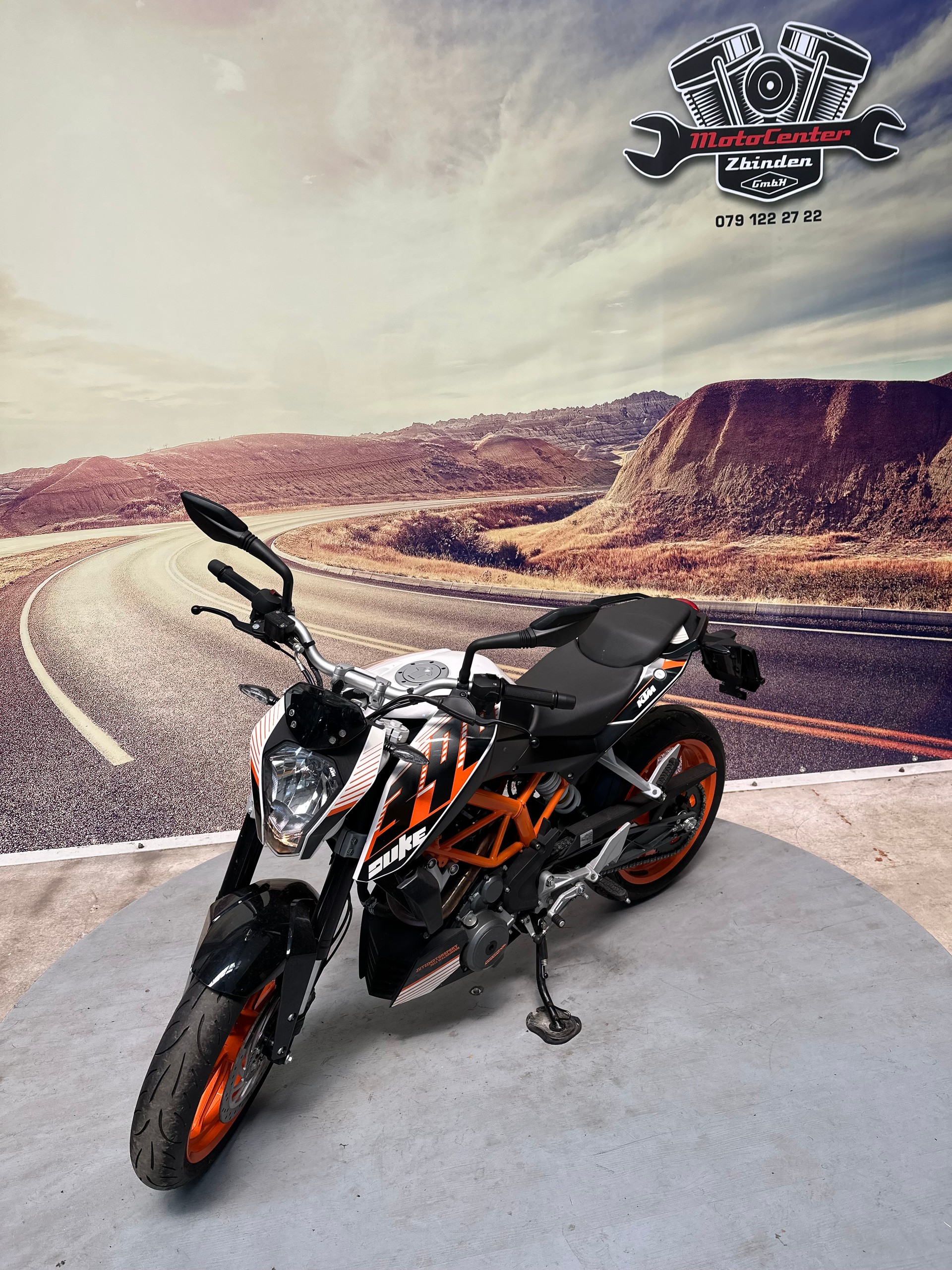 KTM 390 Duke-image-3