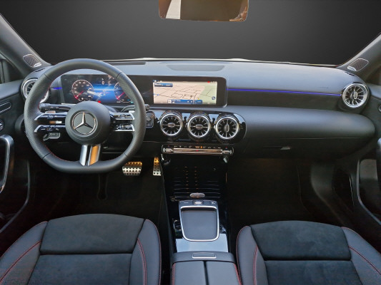 MERCEDES-BENZ A 250 e 8G-DCT-image-8