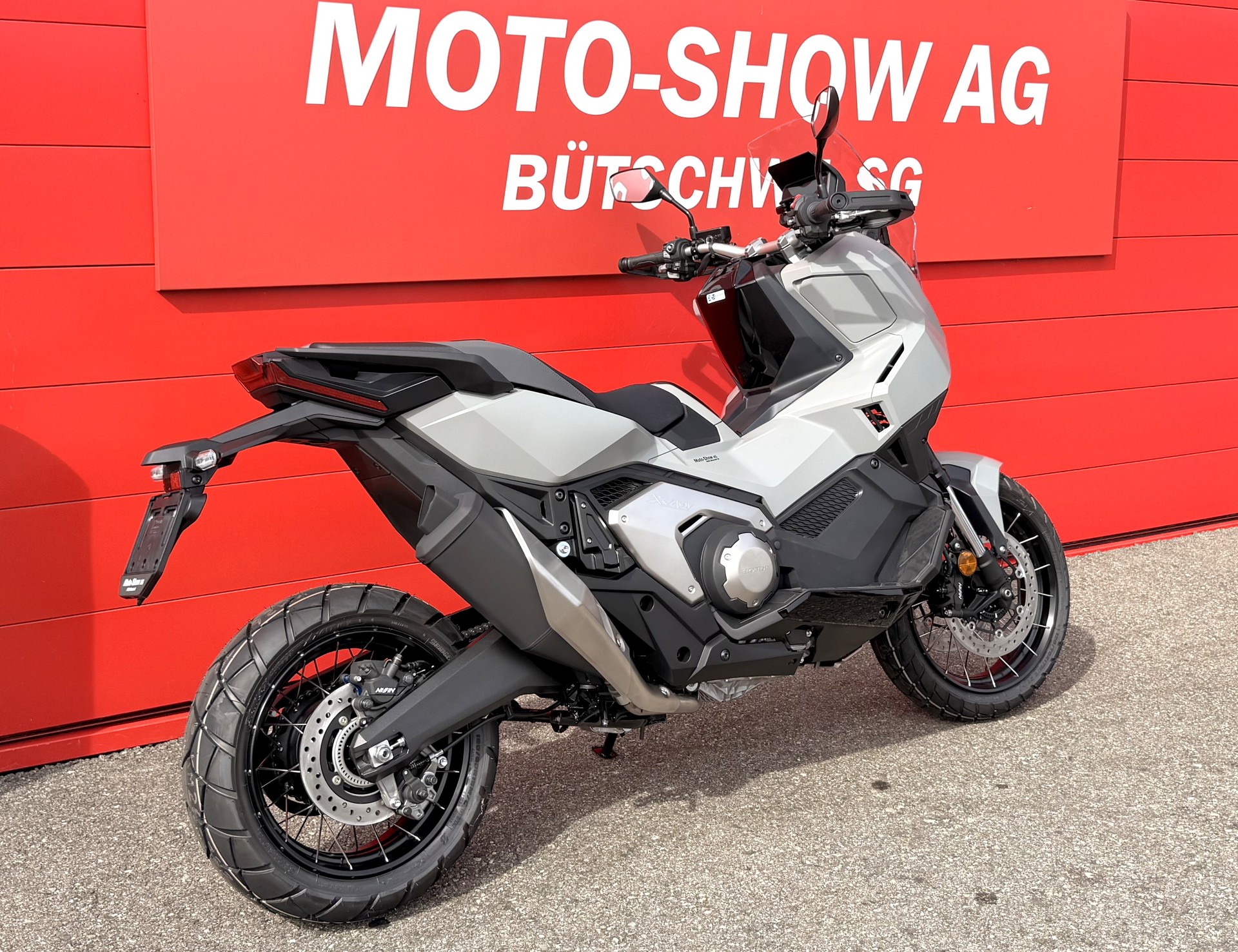 HONDA X-ADV 750-showroom-element-2