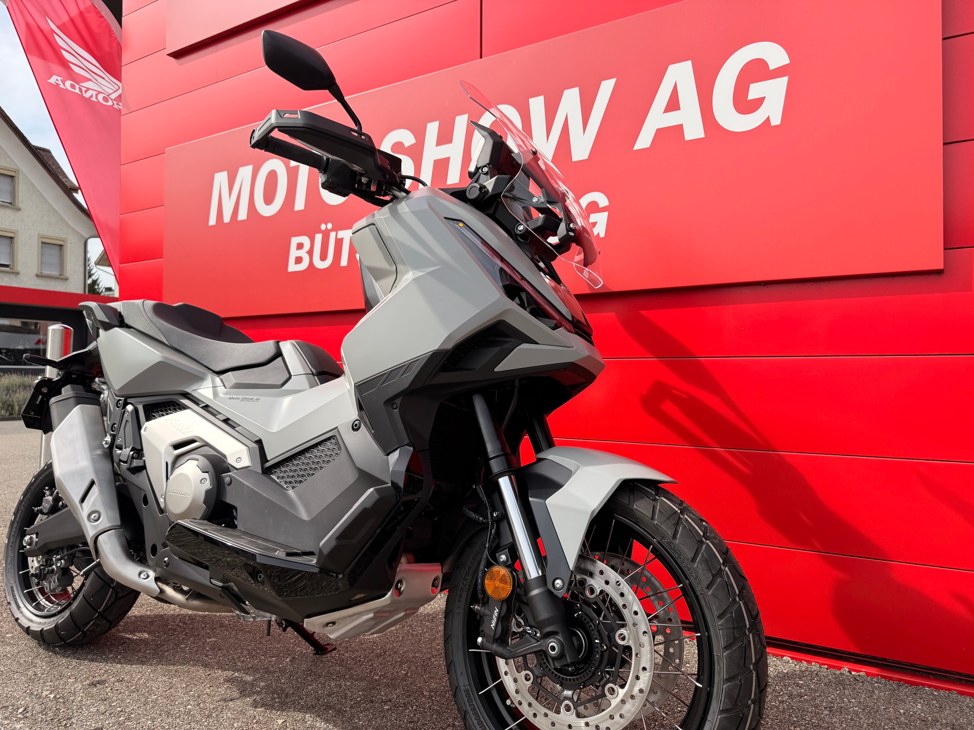 HONDA X-ADV 750-image-4