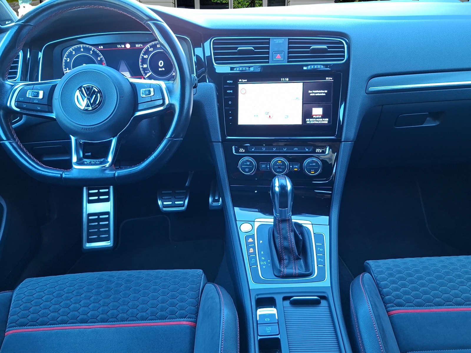 VW Golf 2.0 TSI GTI DSG-image-14