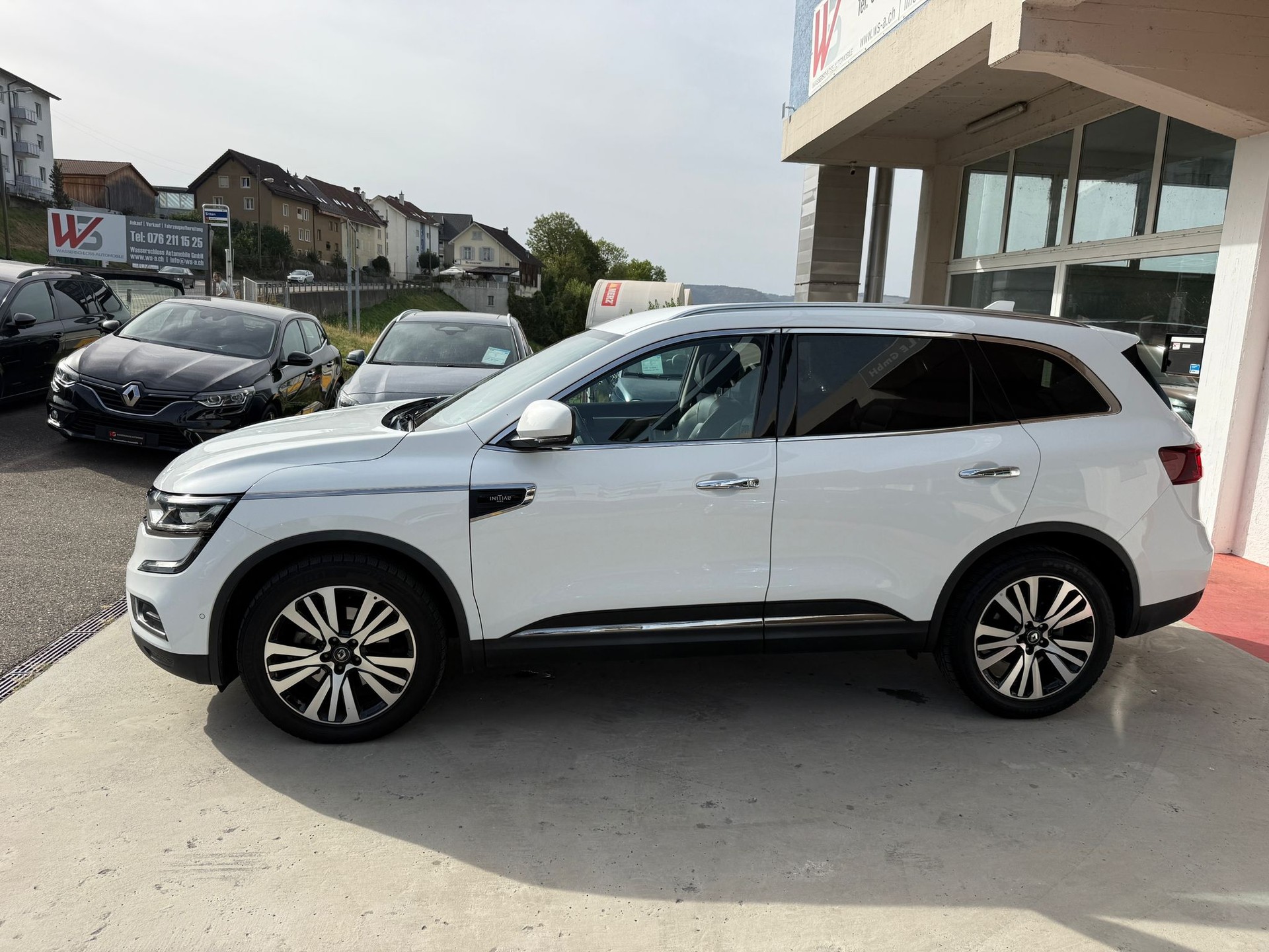 RENAULT Koleos 2.0 dCi Initial Paris 4x4 Xtronic CVT-showroom-element-3