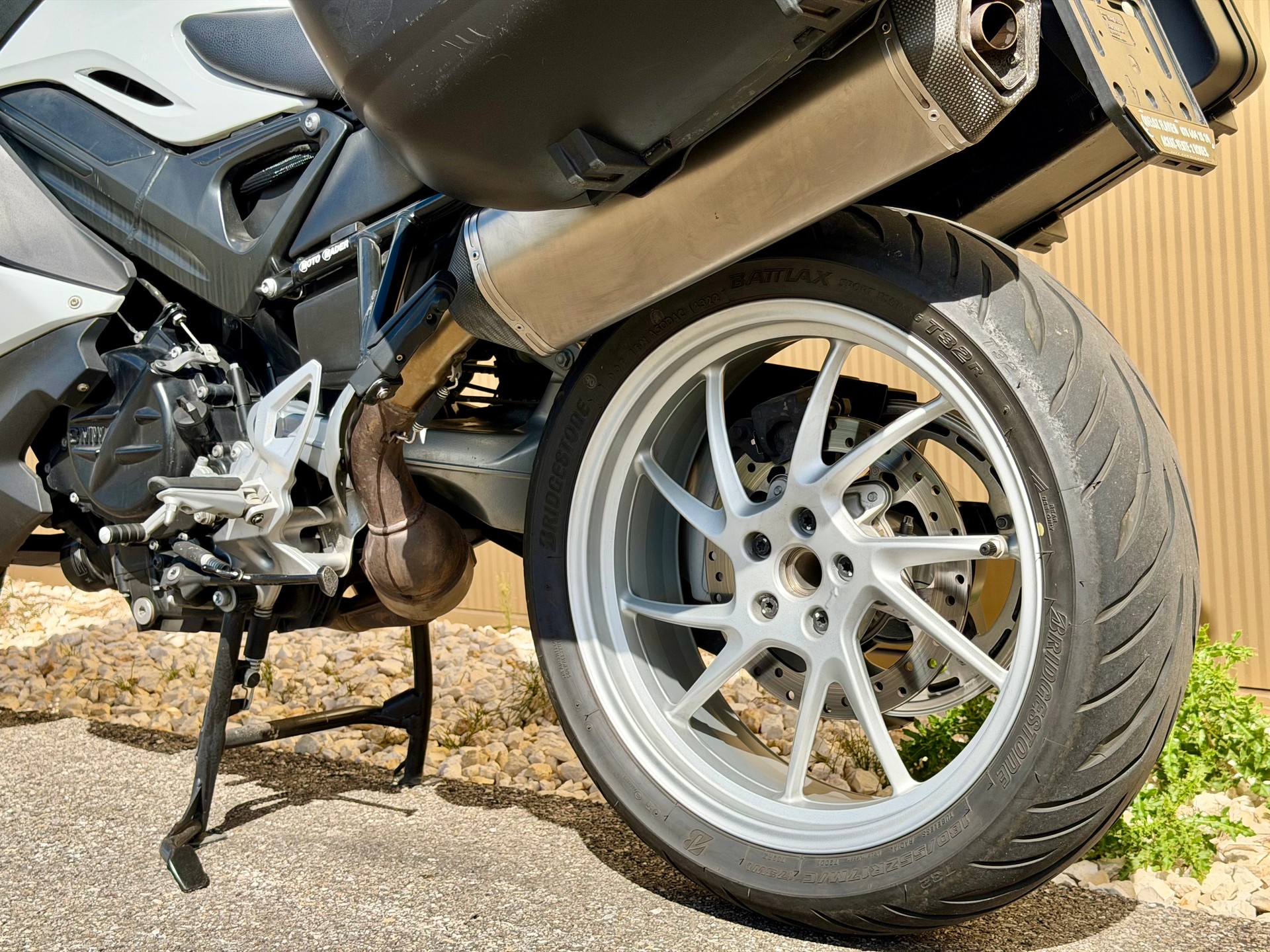 BMW F 800 GT-image-13