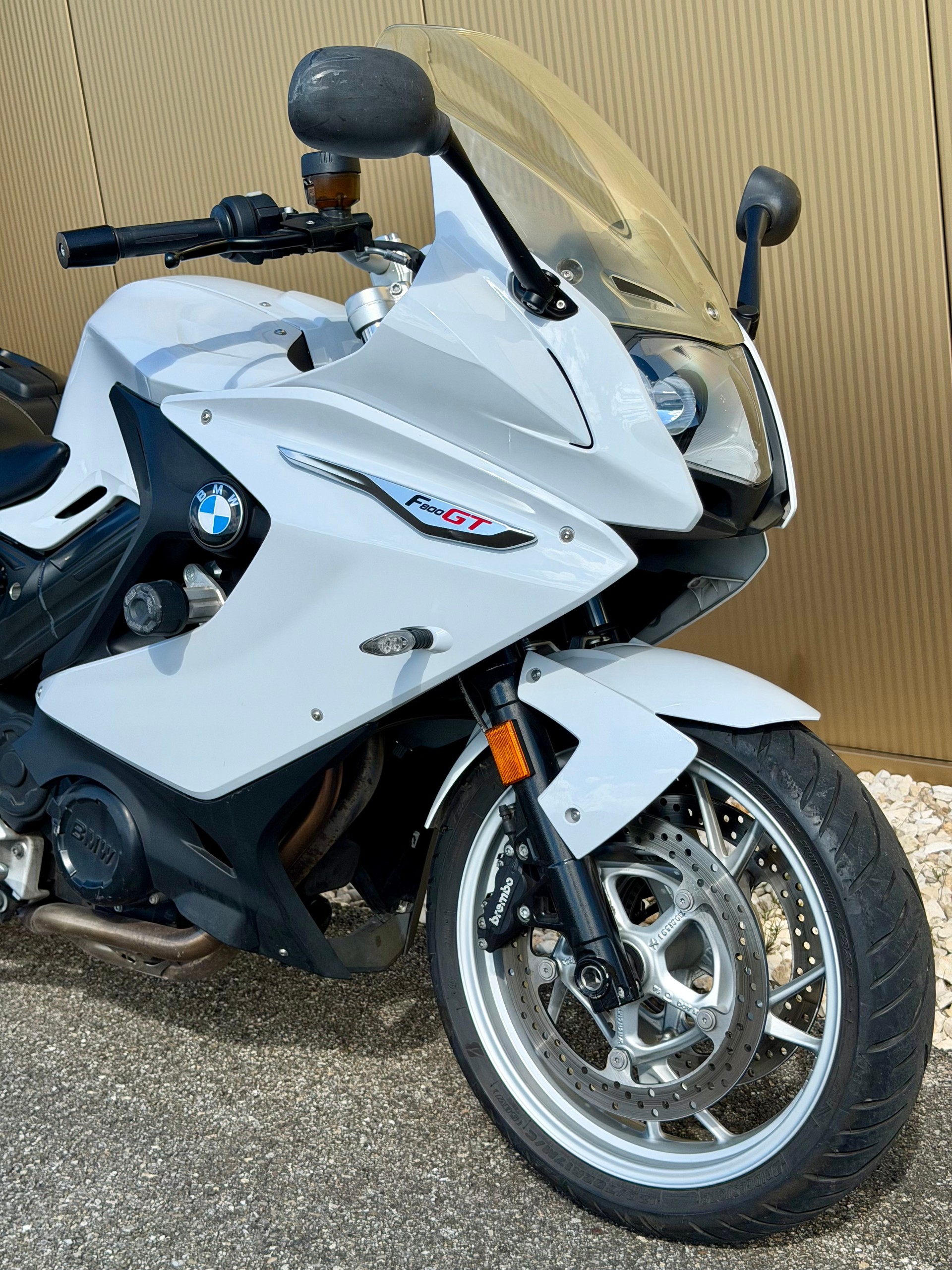 BMW F 800 GT-image-1