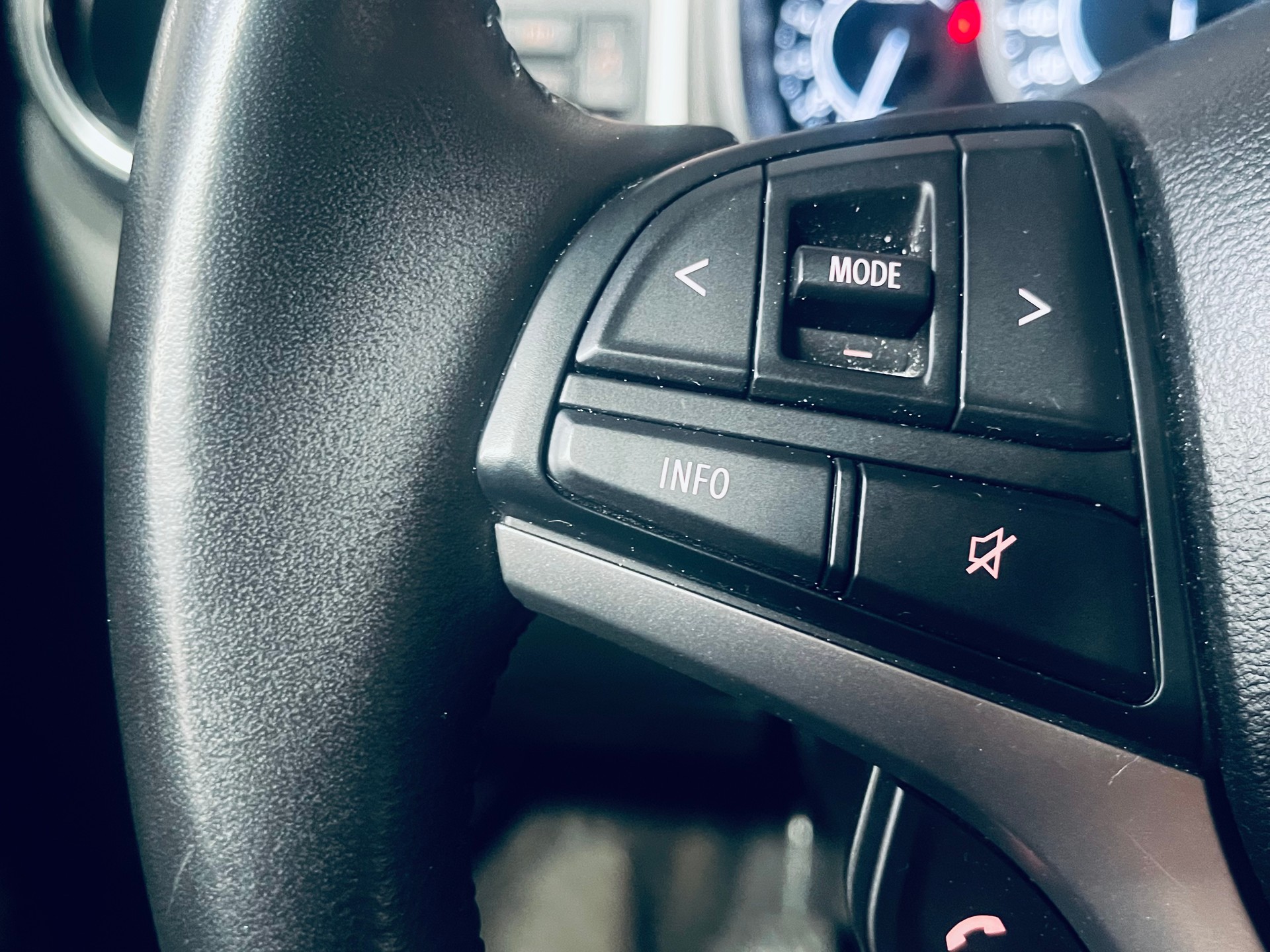 SUZUKI Ignis 1.2i Compact Top Hybrid 4x4-image-22