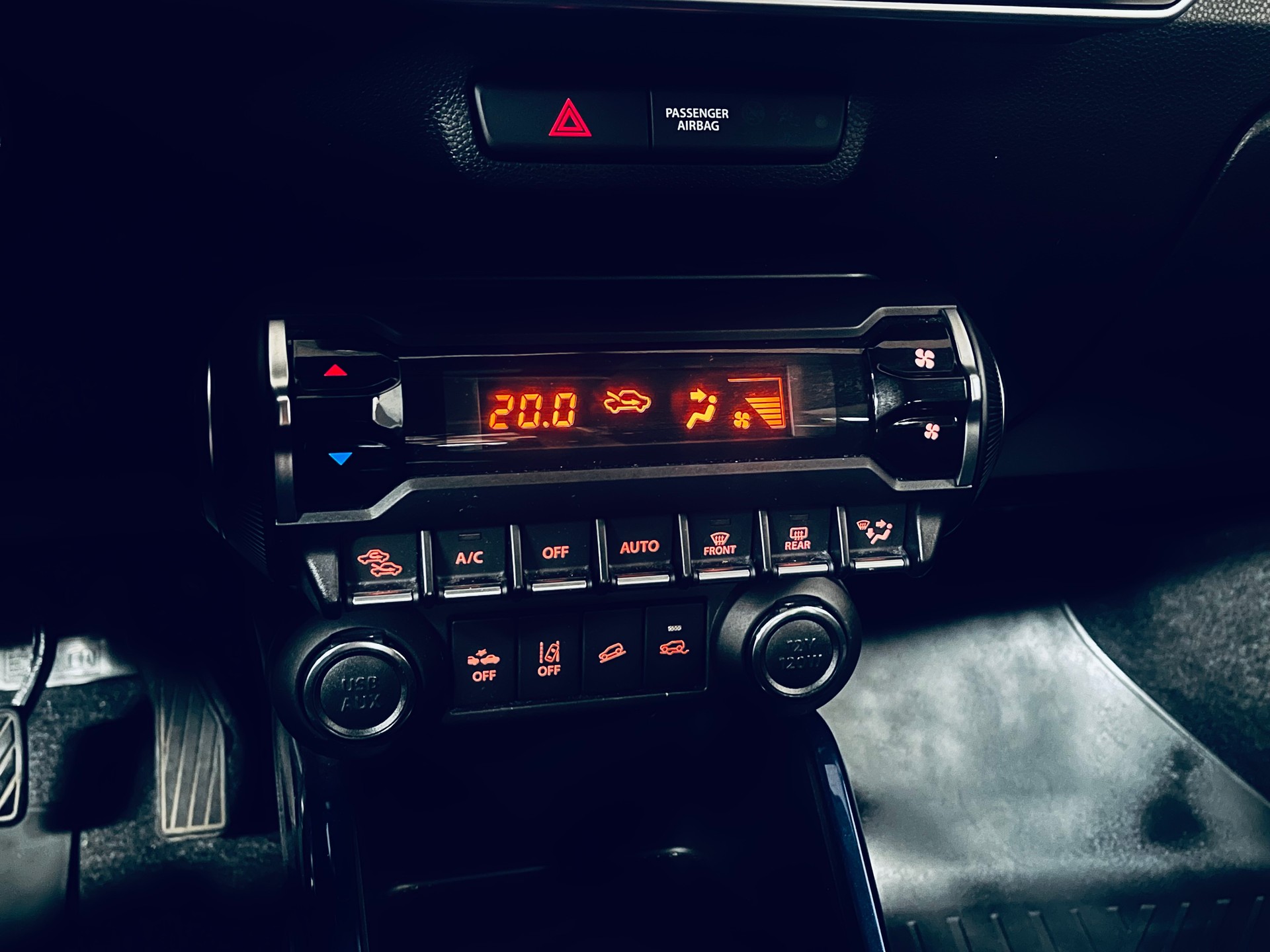 SUZUKI Ignis 1.2i Compact Top Hybrid 4x4-image-18