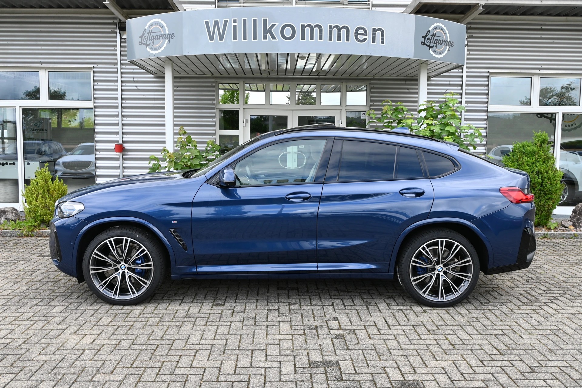 BMW X4 xDrive 48V 30d M Sport Individual Steptronic 286PS + Voll-Ausstattung + AHK 2000kg-image-4