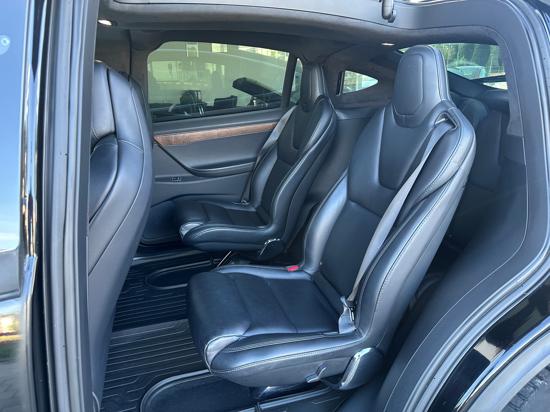 TESLA Model X ** RAVEN** Maximale-Reichweite-image-7