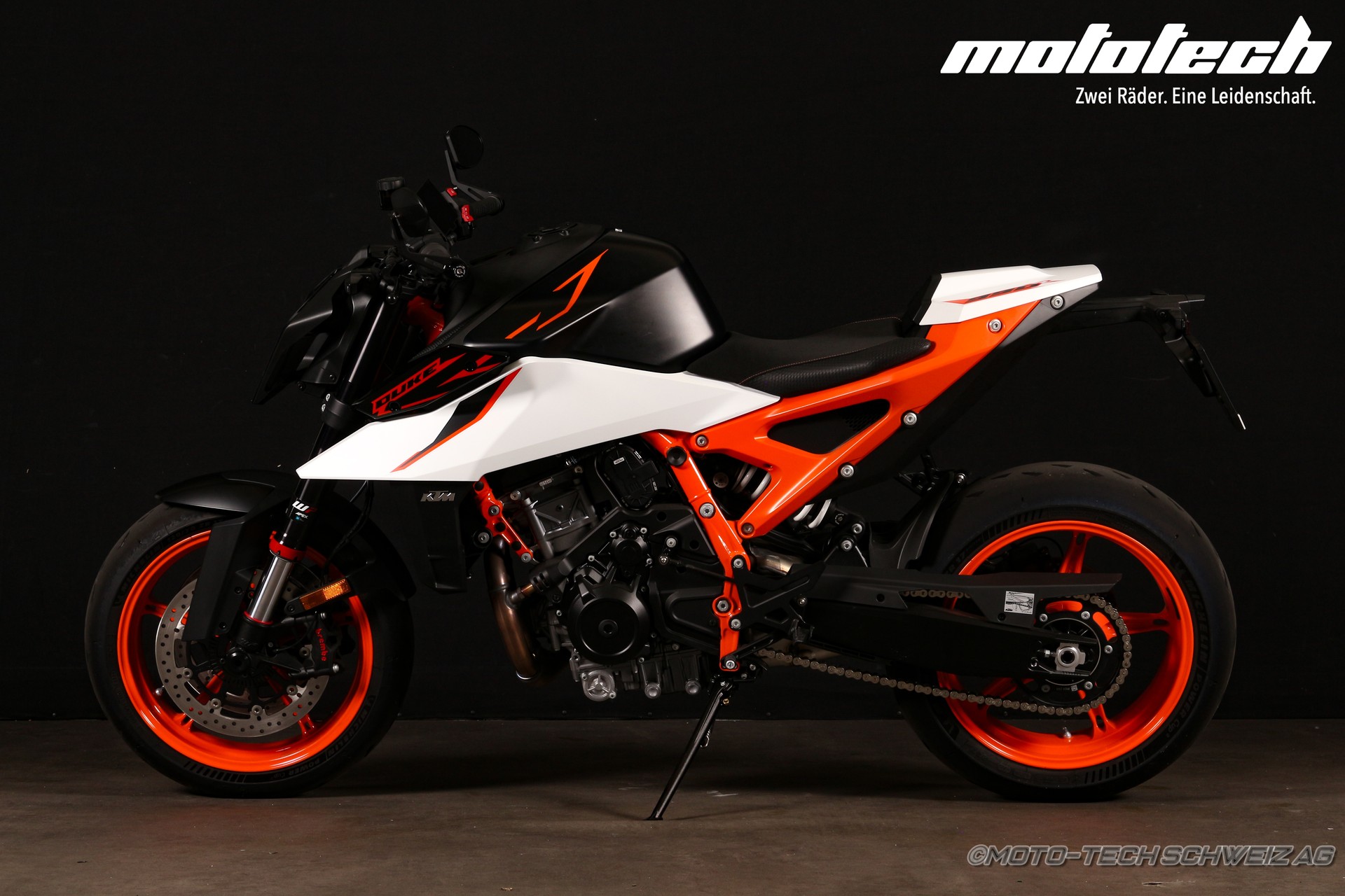 KTM 990 Duke R-image-3