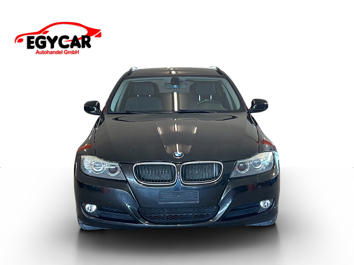 BMW 320i Touring