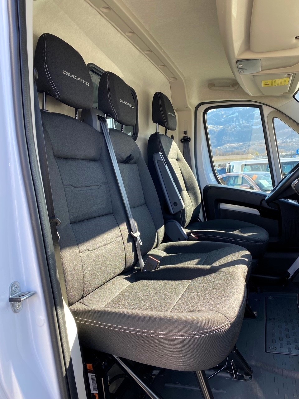 FIAT E-Ducato 35 79kWh L2H2-image-19