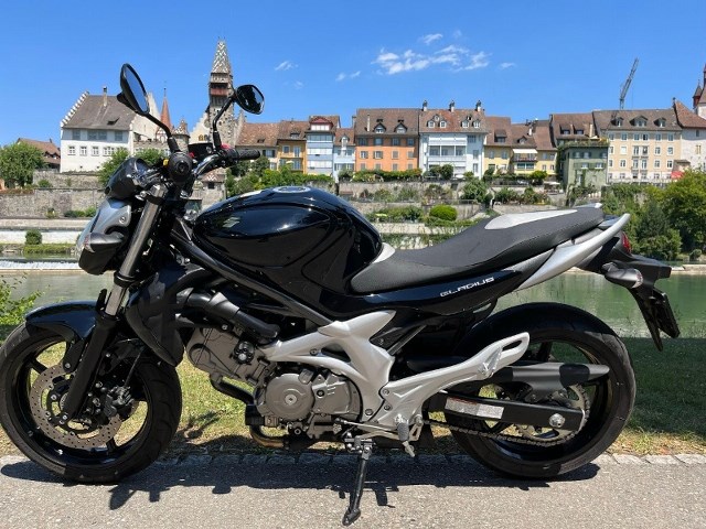 SUZUKI SFV 650 Gladius ABS-image-1
