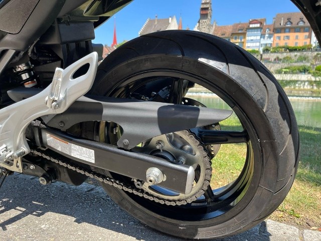 SUZUKI SFV 650 Gladius ABS-image-4