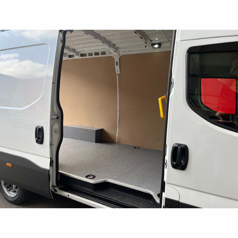 IVECO Daily 35S18HA8V Kaw.3520L H2. 3.0 HPI 180-image-13