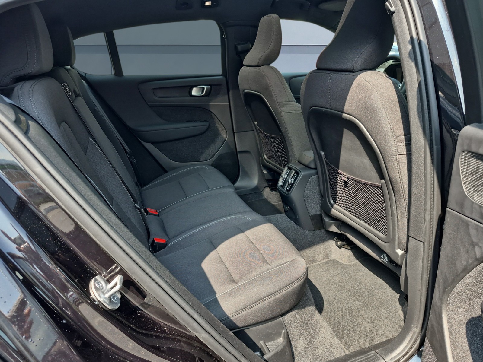 VOLVO C40 E80 Ultimate AWD-image-13